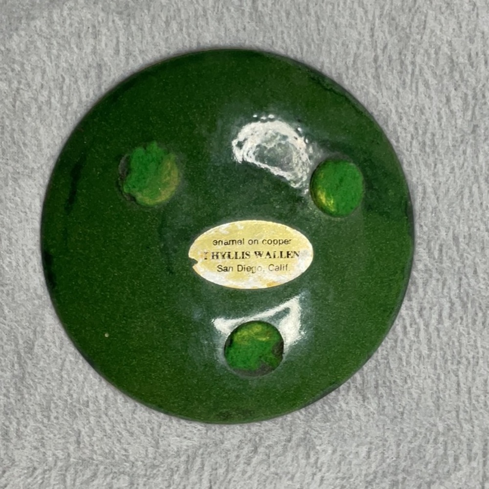 Phyllis Wallen Artistic Mid-Century Enamel on Copper “Fish” Design Glass Plate - Picture 2 of 15